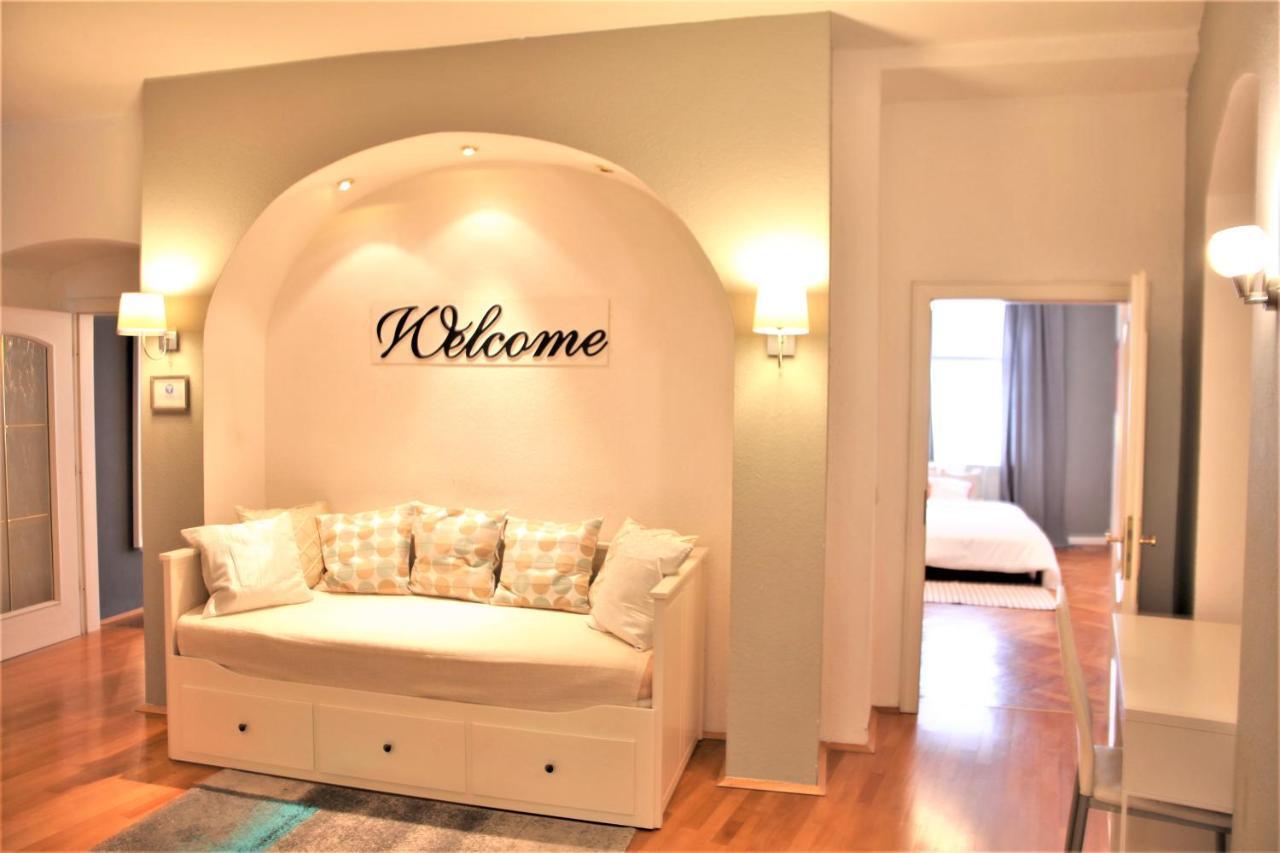Spacious Apartment In The Heart Of อินส์บรุค ภายนอก รูปภาพ